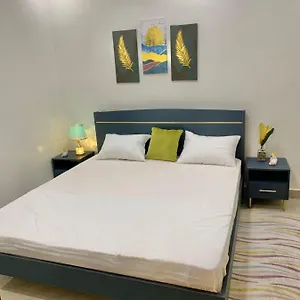 https://superbes-appartements-non-loin-de-auchan-mermoz.hotelsdakar.com