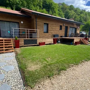 https://studio-neuf-la-felicita.hotels-rhonealpes.com